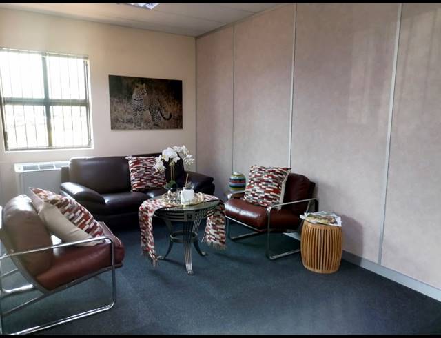 75M² OFFICE TO LET IN HIGHVELD
